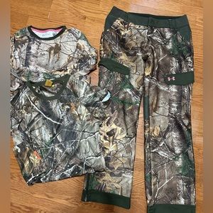 Women’s camo lot, pants and two shirts